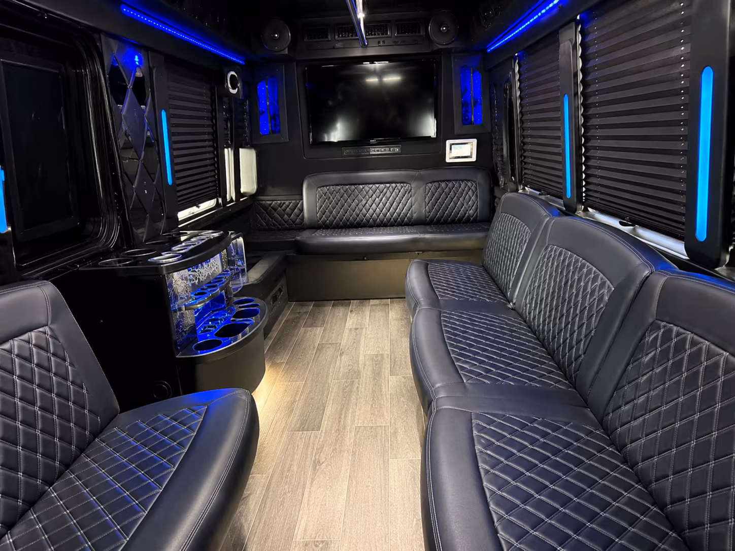 La Vista Winery Tour & Pub Crawl Transportation