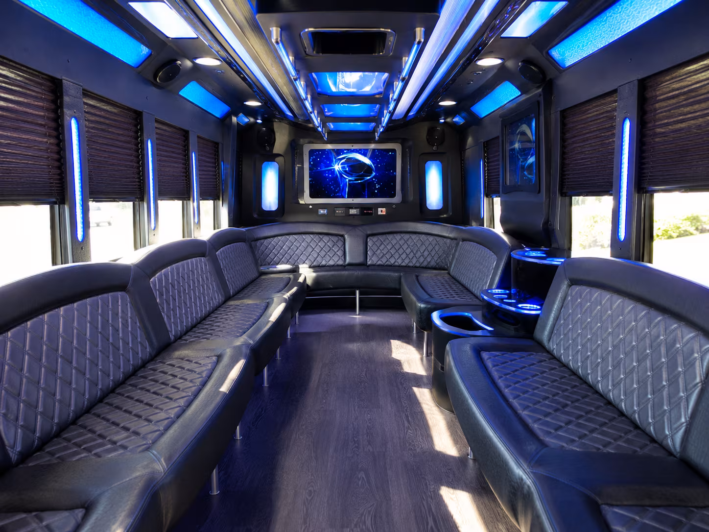 Lincoln Birthday, Sweet 16, & Quinceañera Transportation pickup coordination