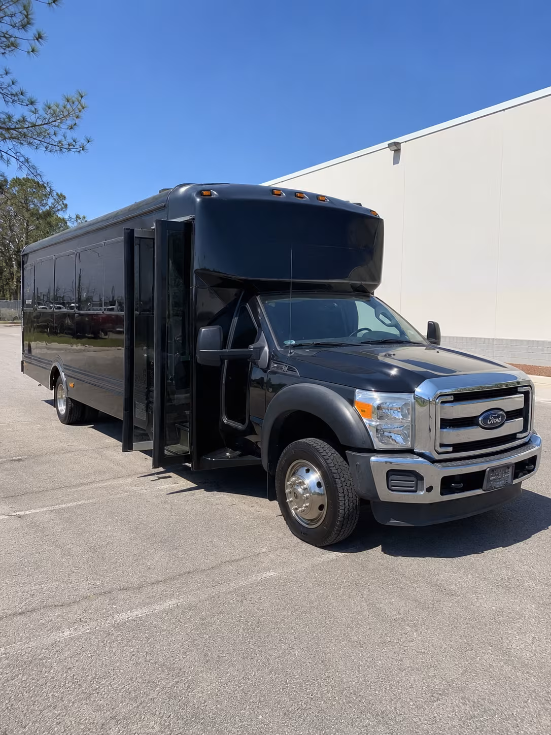 Lincoln Winery Tour & Pub Crawl Transportation route planning